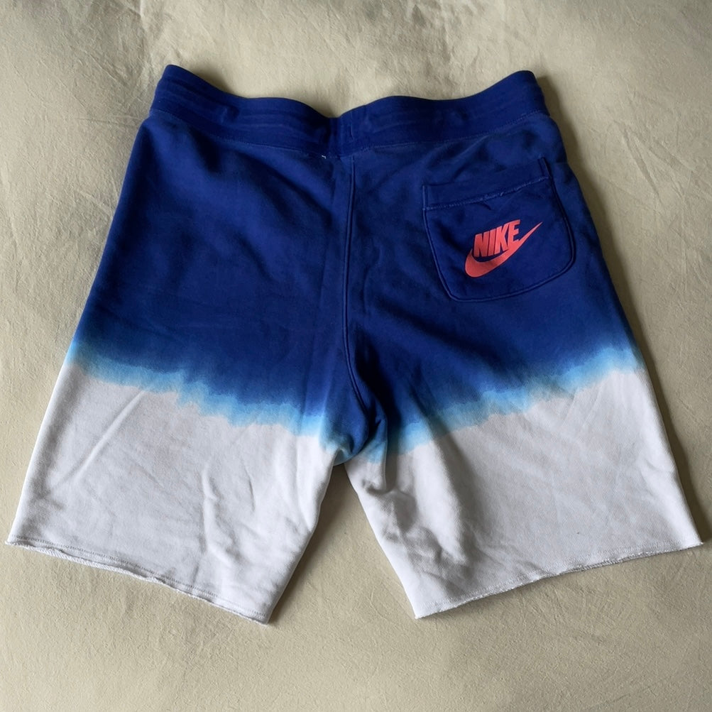 NIKE GYM SHORTS [XL]